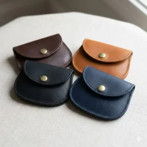 An illustration showcasing a variety of colors available for this small coin purse leather.